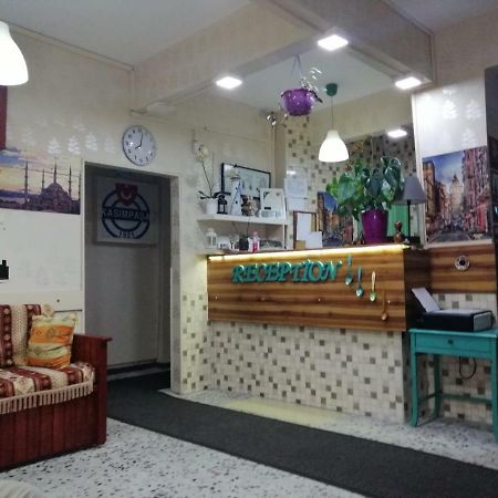 Hayat Pansiyon Hostel Istanbul Exterior photo